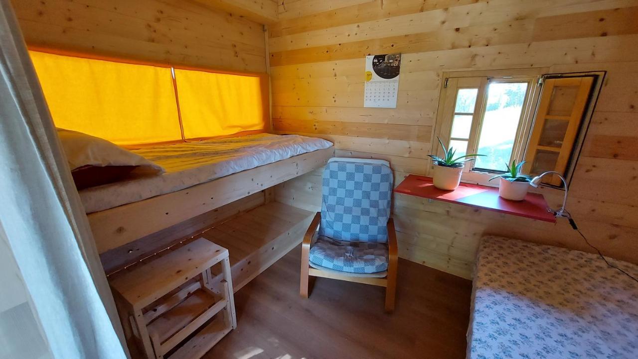 Natural Glamping Eco-tiny House Campsite