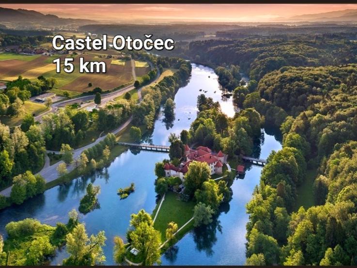 Natural Glamping Eco-tiny House Skocjan (Skocjan)